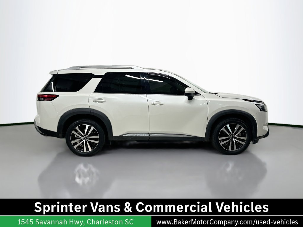 Used 2023 Nissan Pathfinder Platinum AWD/4WD image 8