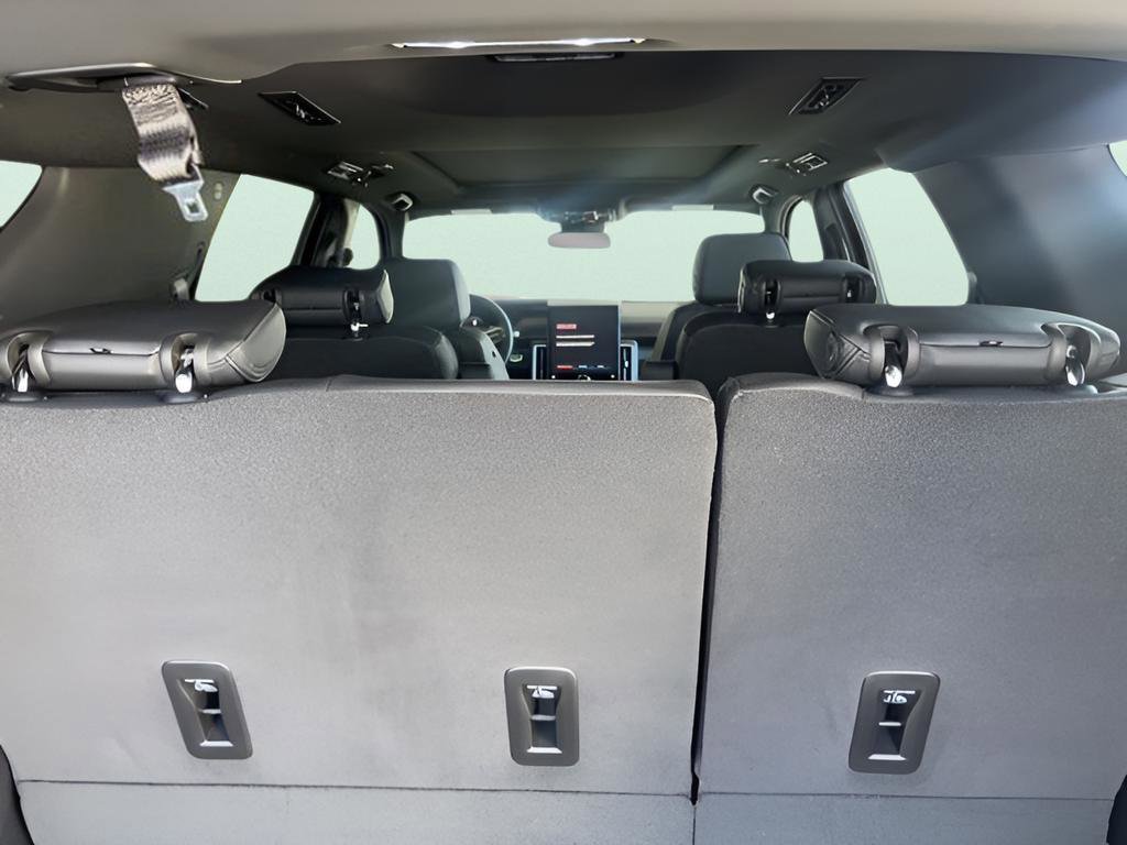 New 2026 GMC Yukon Denali image 21