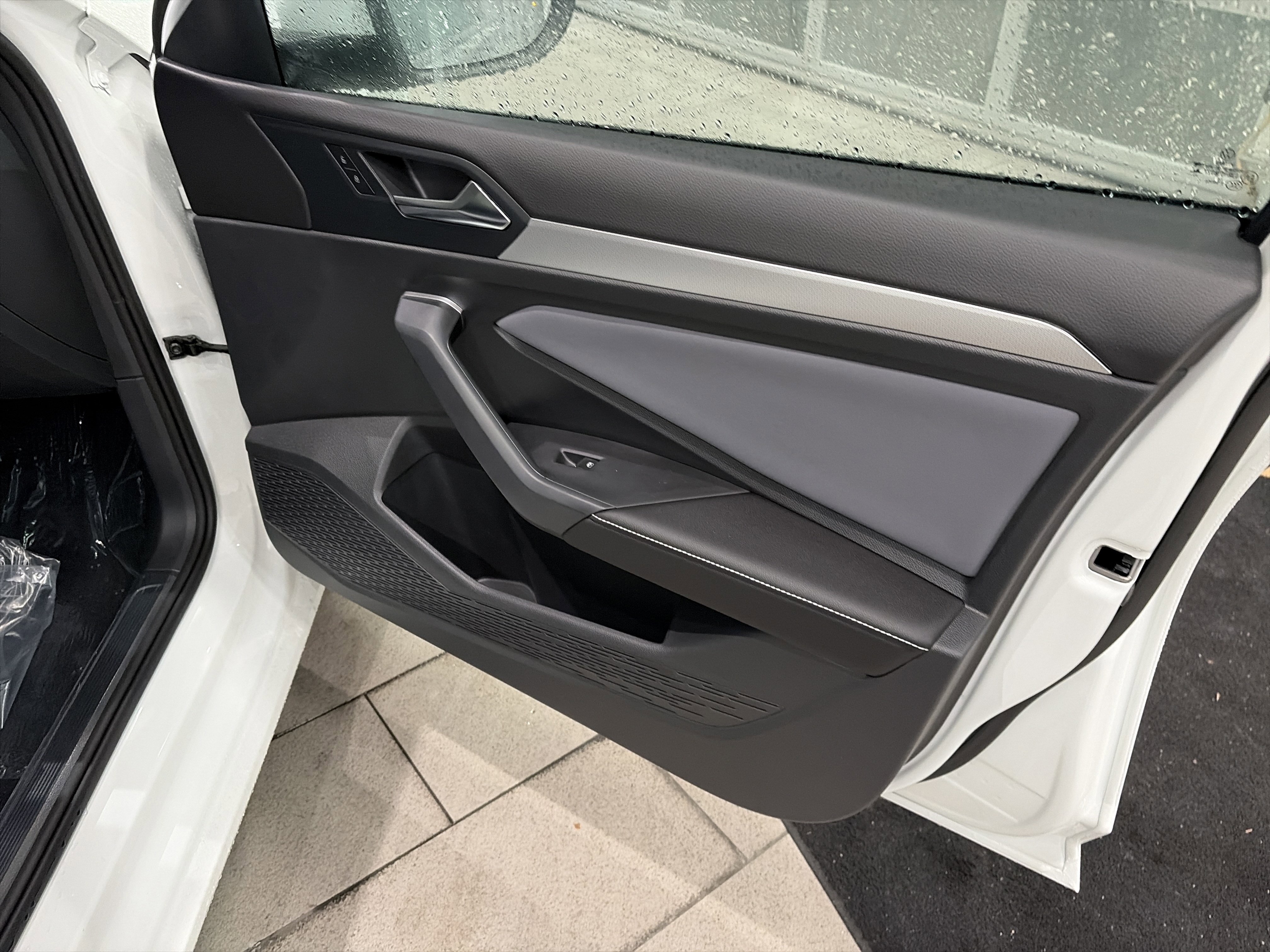 New 2026 Volkswagen Jetta SE image 17