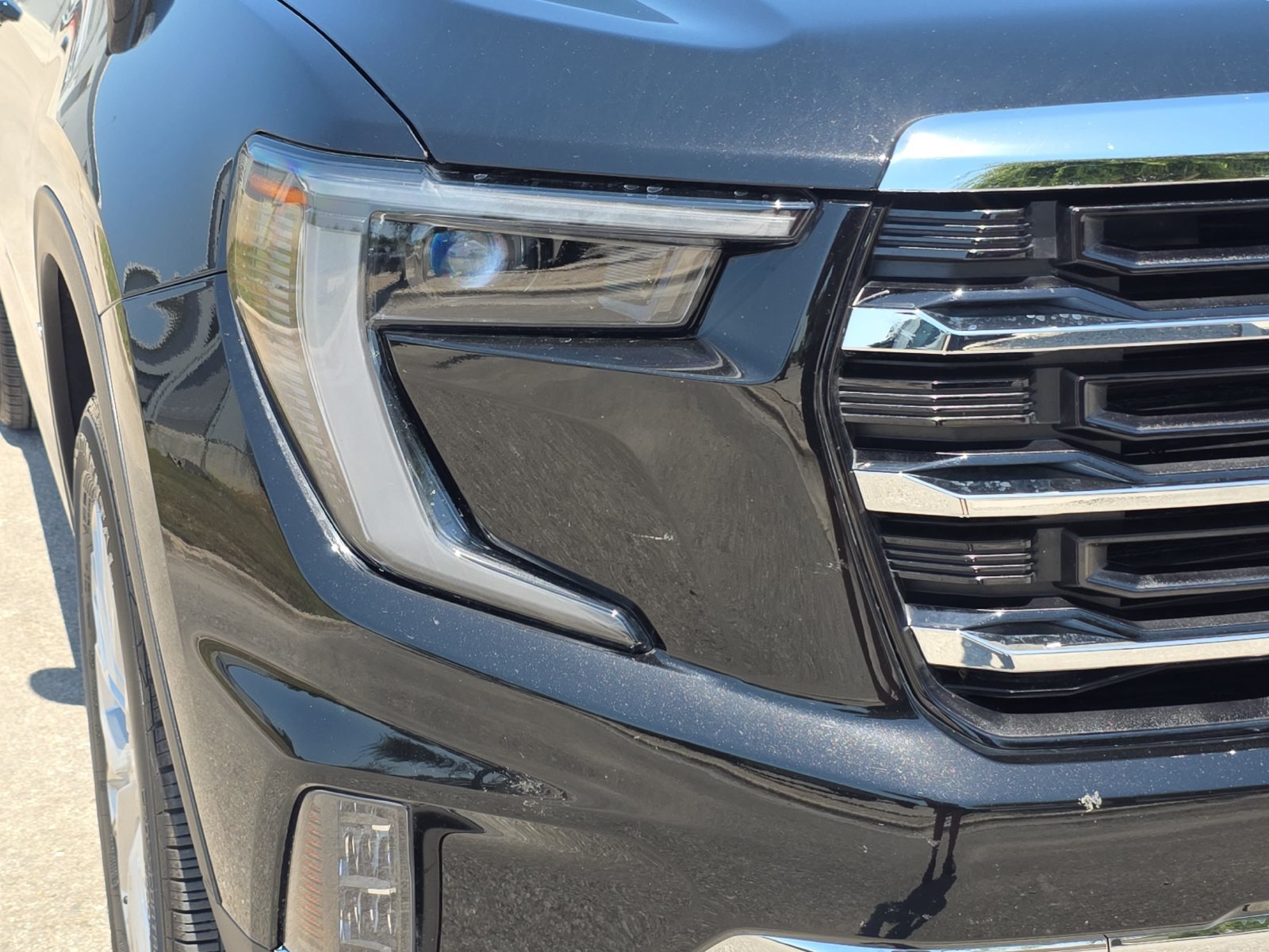 Used 2026 GMC Acadia Elevation w/ Elevation Premium Package FWD image 27