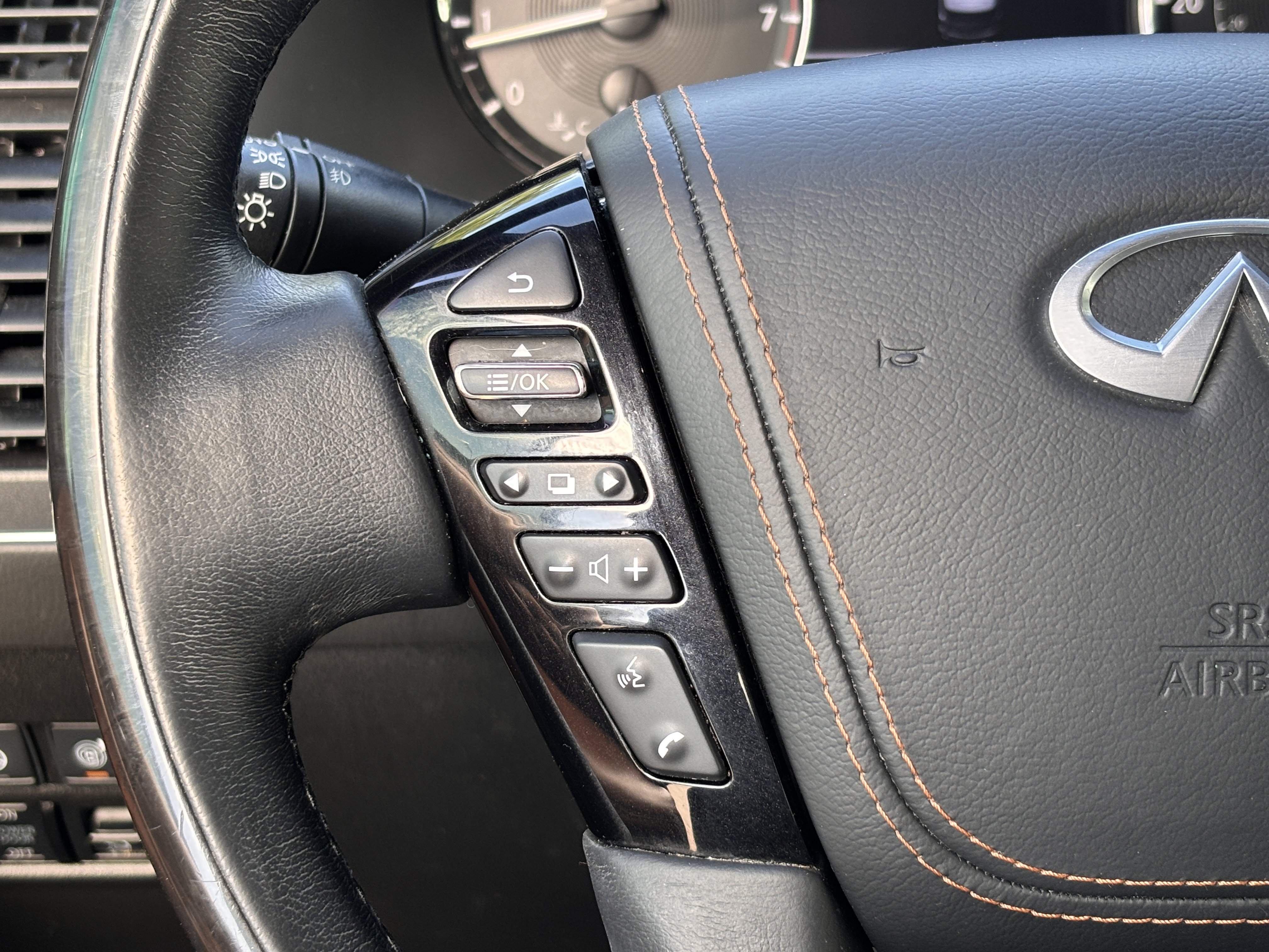 Used 2021 INFINITI QX80 Sensory w/ Cargo Package AWD/4WD image 34