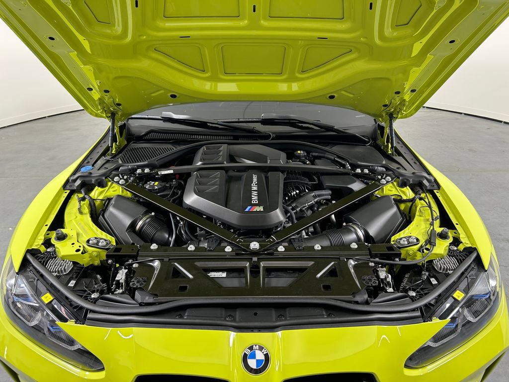 Used 2021 BMW M4 Coupe w/ M Carbon Exterior Package RWD image 28