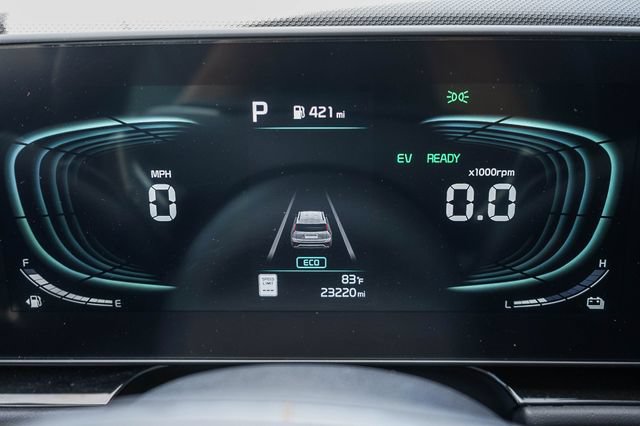 Certified 2025 Kia Niro EX FWD image 23