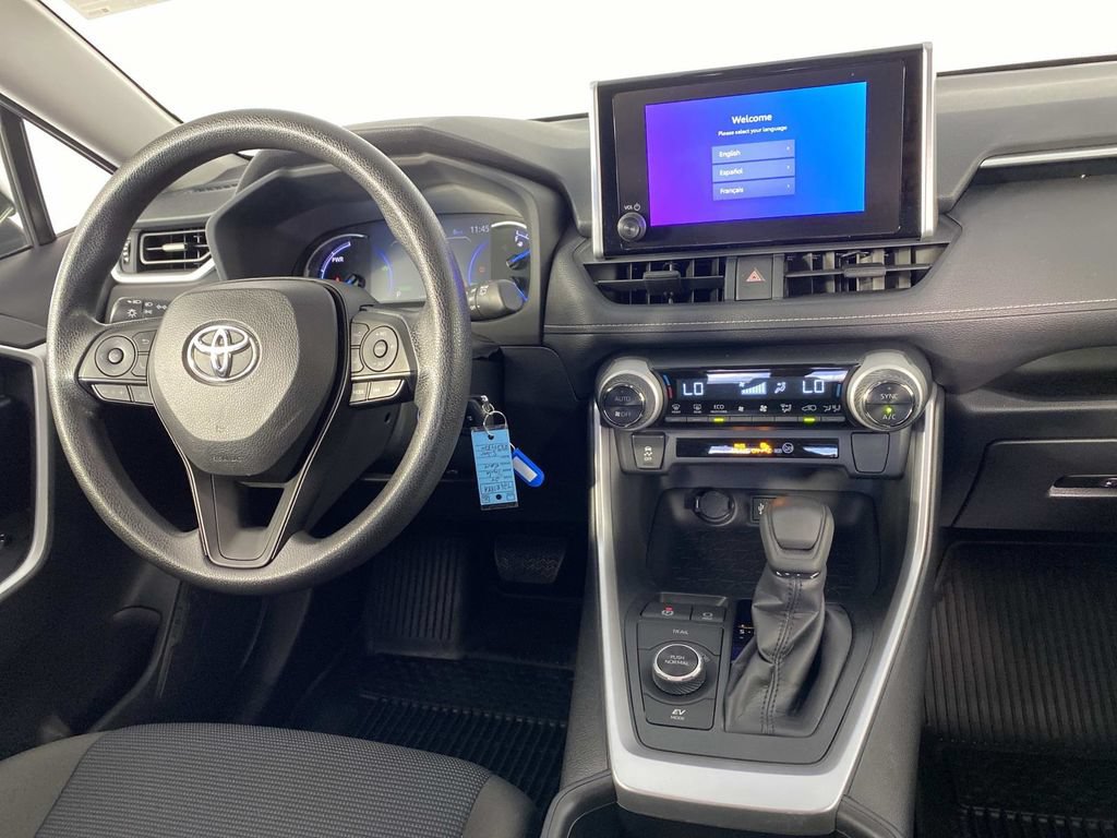 Used 2024 Toyota RAV4 LE AWD/4WD image 14