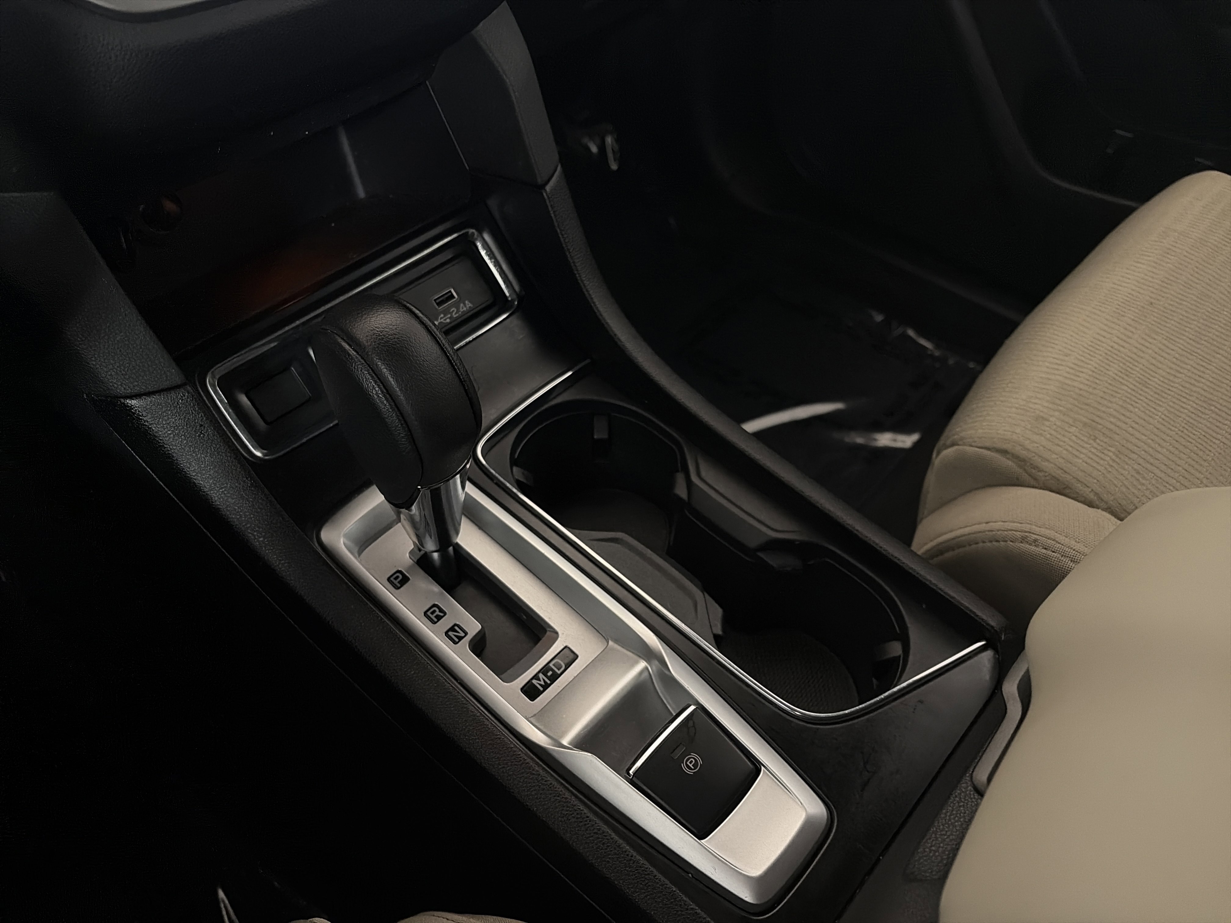 Used 2024 Subaru Ascent Premium w/ Convenience Package image 22