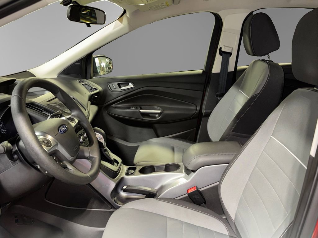 Used 2015 Ford Escape SE image 9