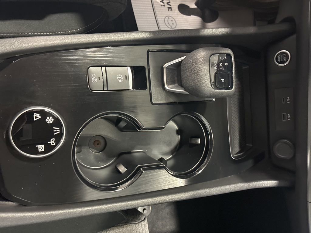 Used 2023 Nissan Rogue SV image 18