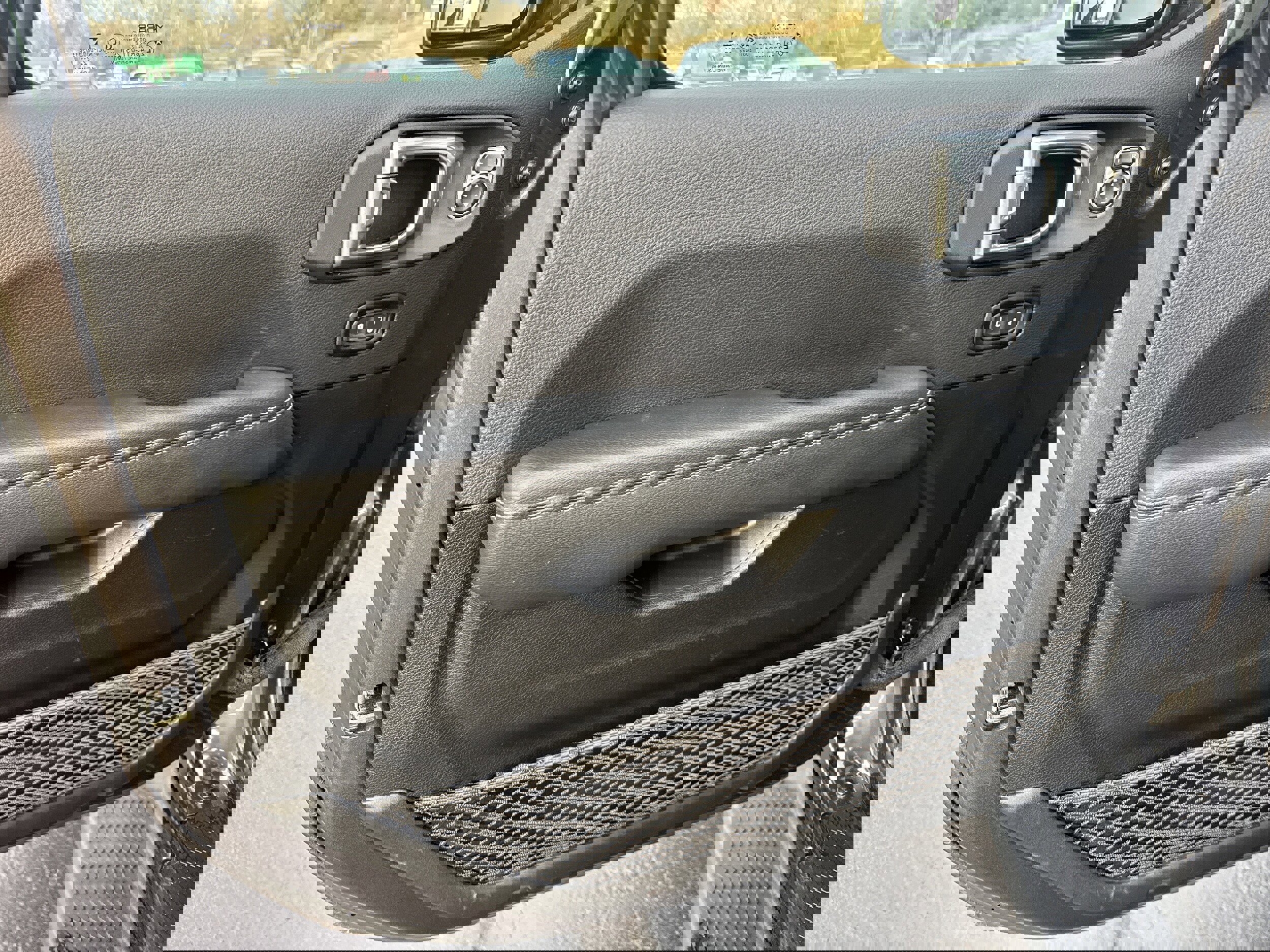 Used 2023 Jeep Wrangler Sahara w/ Cold Weather Group image 5