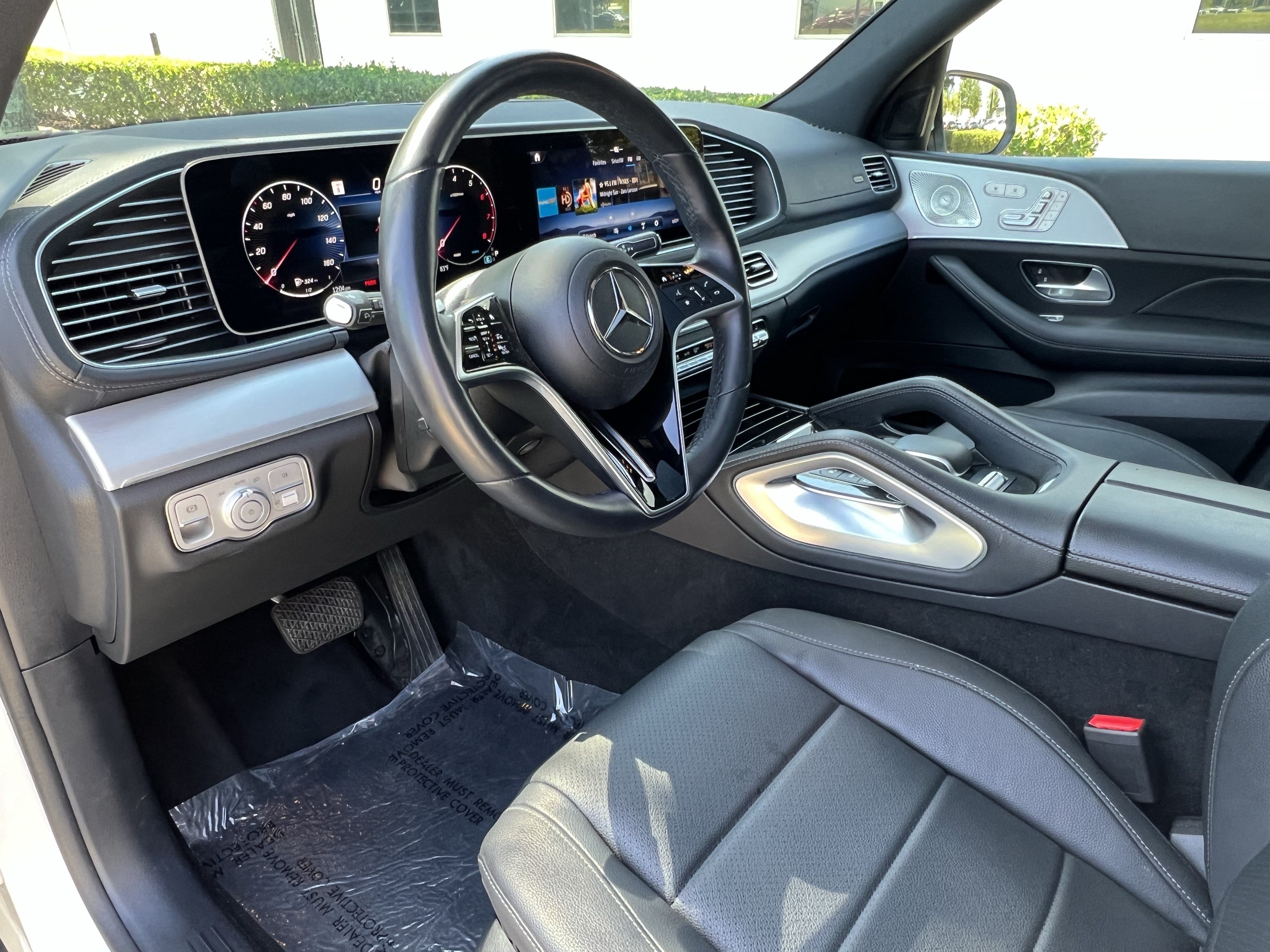 Used 2025 Mercedes-Benz GLS 450 4MATIC image 17