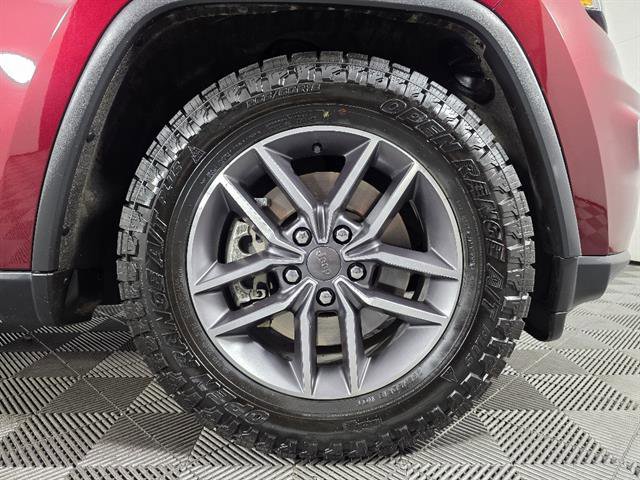 Used 2021 Jeep Grand Cherokee Limited w/ Luxury Group II AWD/4WD image 14