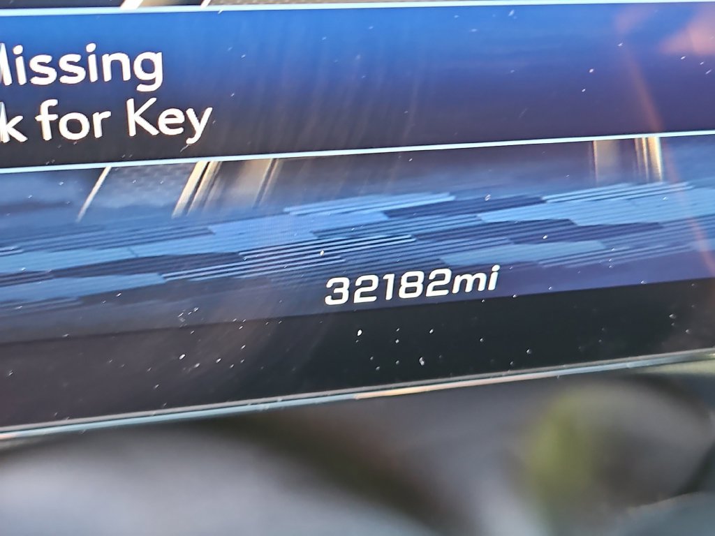 Used 2026 Chevrolet Traverse LT FWD image 28