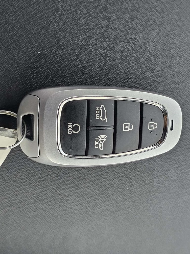 Used 2023 Hyundai Santa Fe SEL w/ Cargo Package FWD image 30