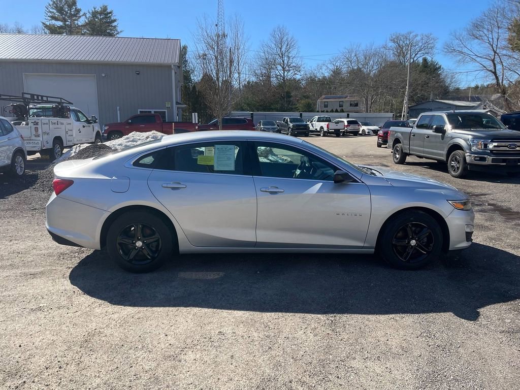 Used 2020 Chevrolet Malibu LS image 4