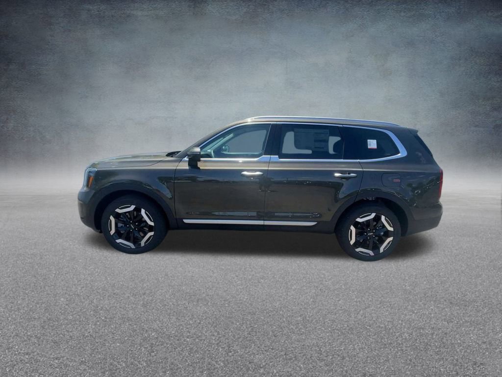 Used 2025 Kia Telluride S image 13