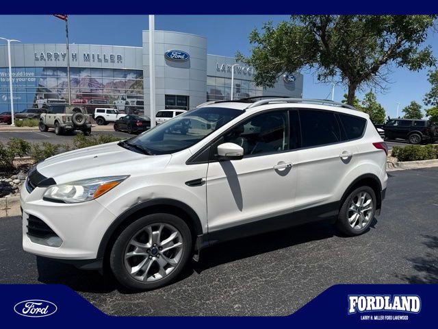 Used 2016 Ford Escape Titanium w/ Canadian Touring Package AWD/4WD image 1