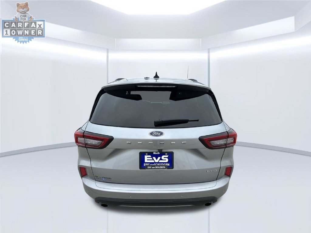 Used 2023 Ford Escape ST-Line w/ Tech Pack #1 AWD/4WD image 4