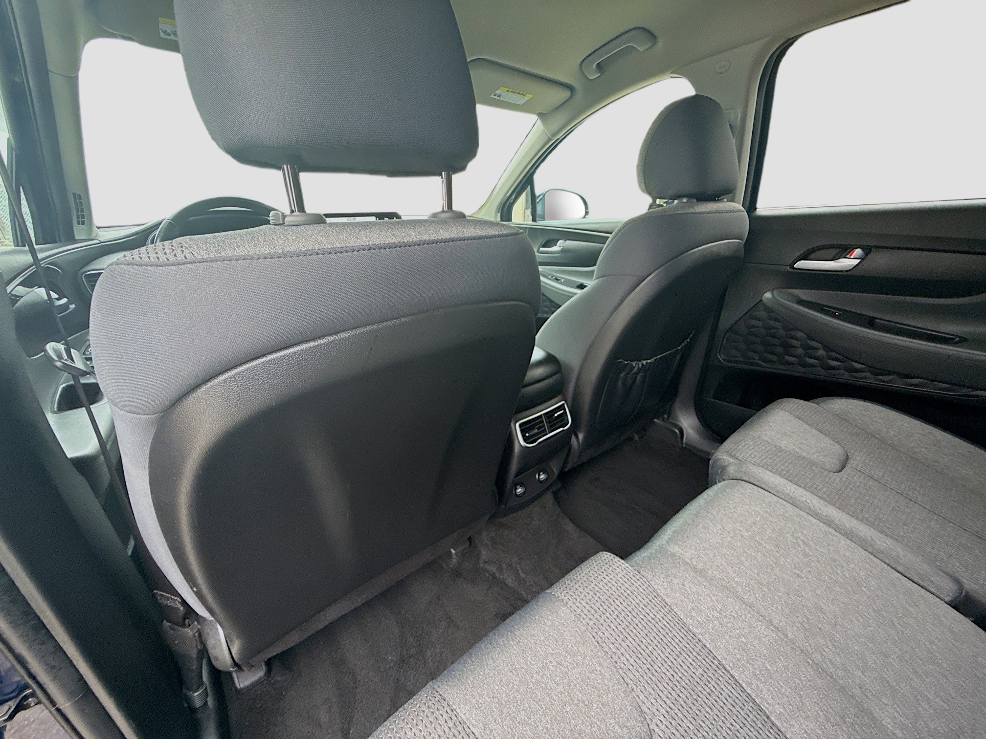 Used 2023 Hyundai Santa Fe SEL image 25