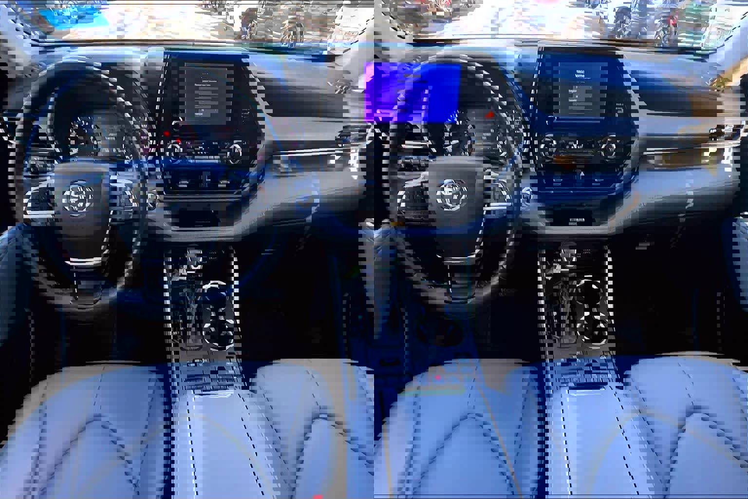 Used 2023 Toyota Highlander XLE image 15