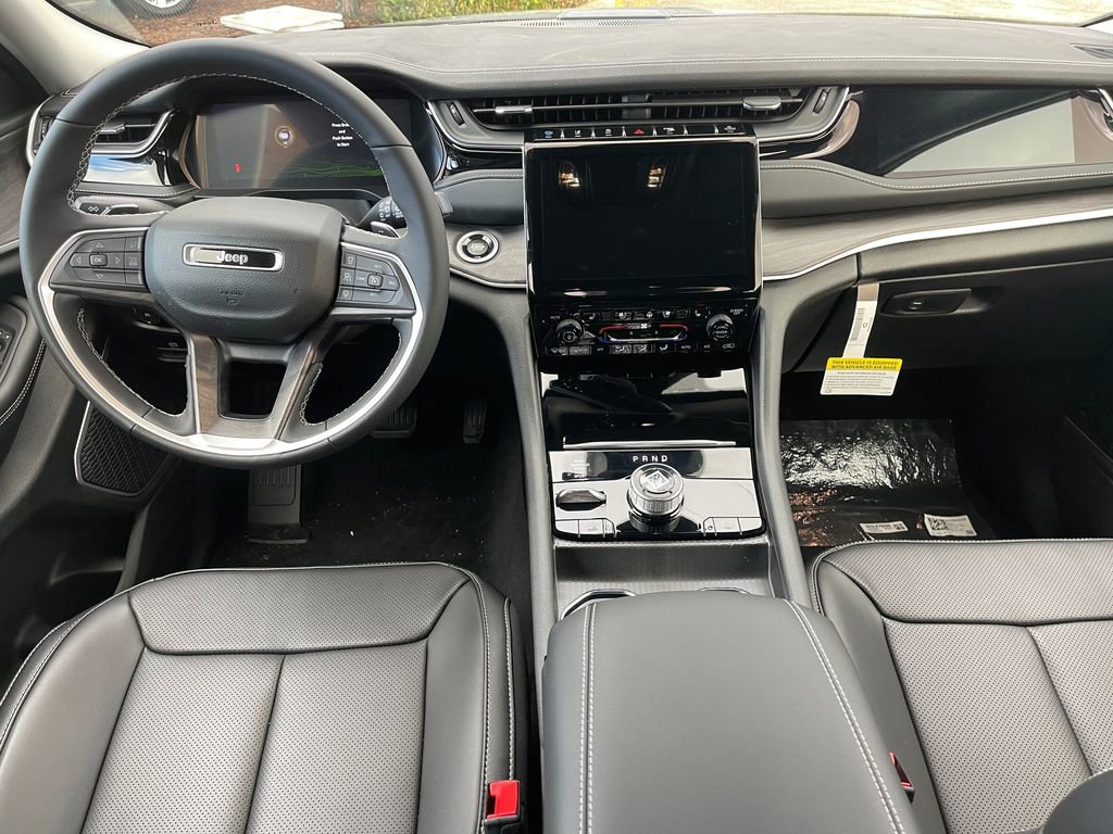 New 2024 Jeep Grand Cherokee Limited 4xe w/ Luxury Tech Group II image 14