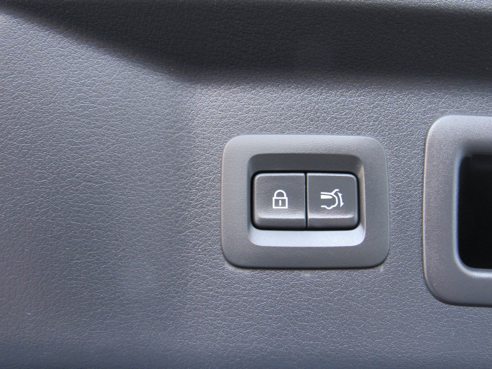 Used 2025 MAZDA CX-90 3.3 Turbo w/ Premium Sport Pkg image 50