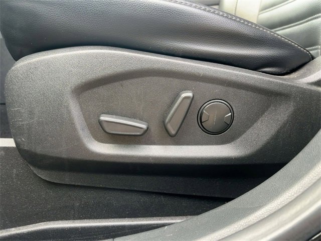 Used 2023 Ford Edge SEL image 13