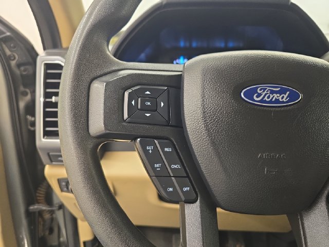 Certified 2020 Ford F250 XLT w/ XLT Premium Package AWD/4WD image 33