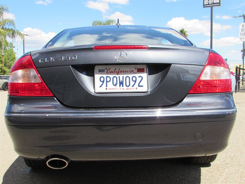 Used 2008 Mercedes-Benz CLK 350 Coupe image 10