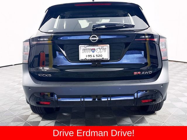 Used 2025 Nissan Kicks SR AWD/4WD image 21