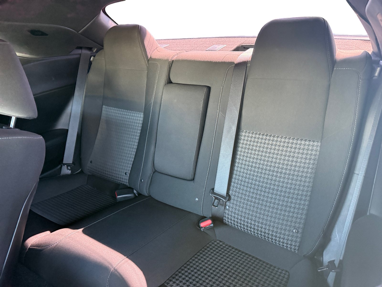 Used 2019 Dodge Challenger R/T RWD image 11