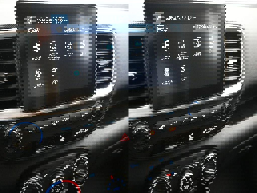 New 2026 Hyundai Venue SE image 15