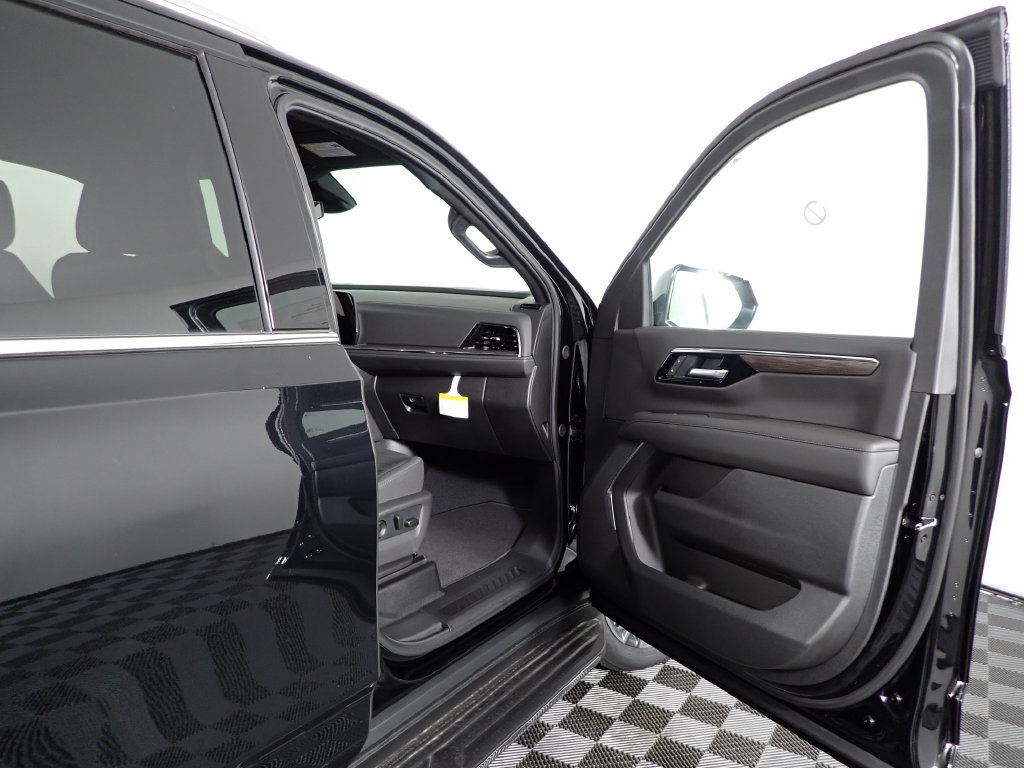 New 2026 Chevrolet Tahoe LS w/ LS Custom Edition AWD/4WD image 36
