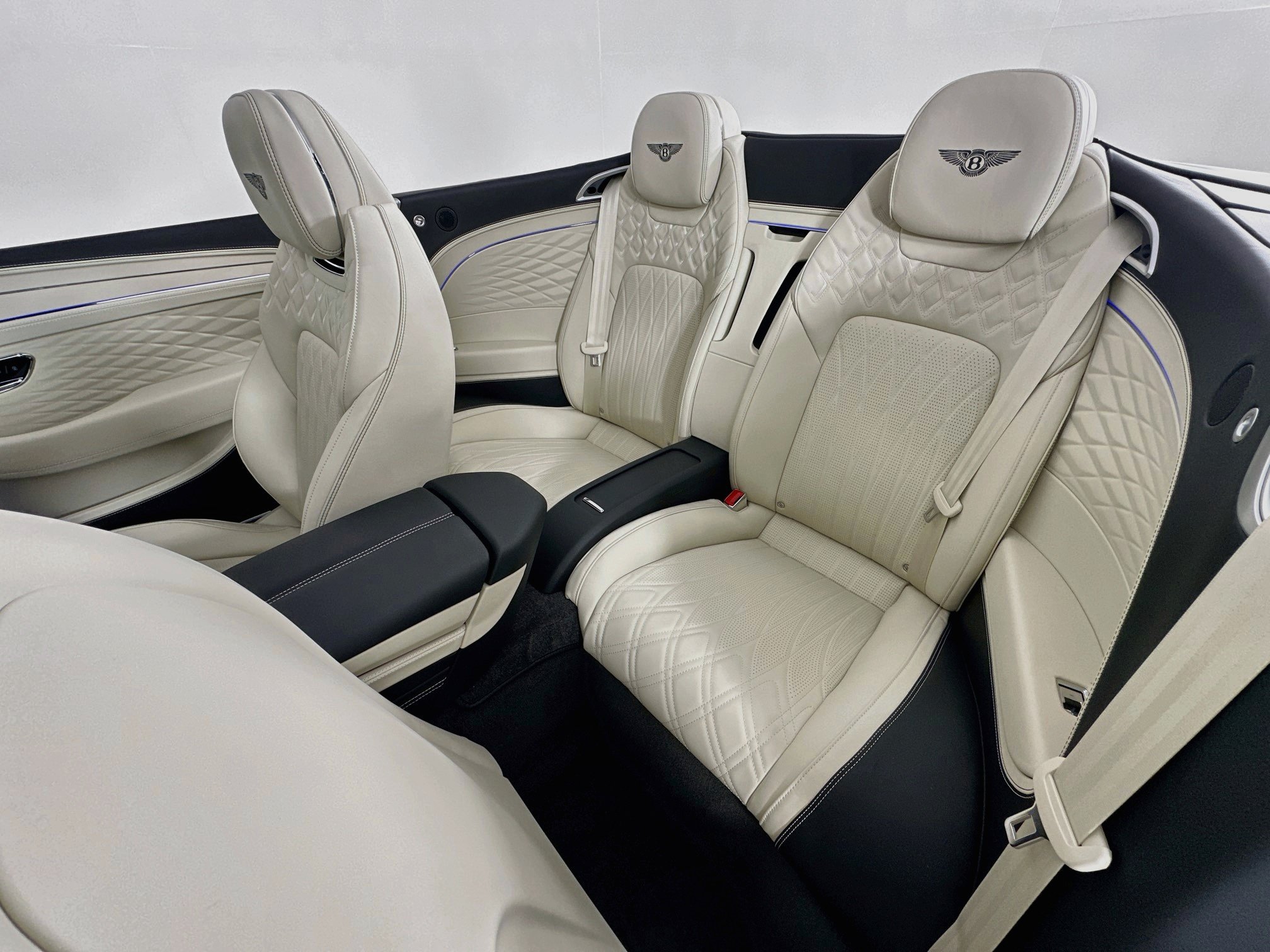 New 2027 Bentley Continental GTC AWD/4WD image 22