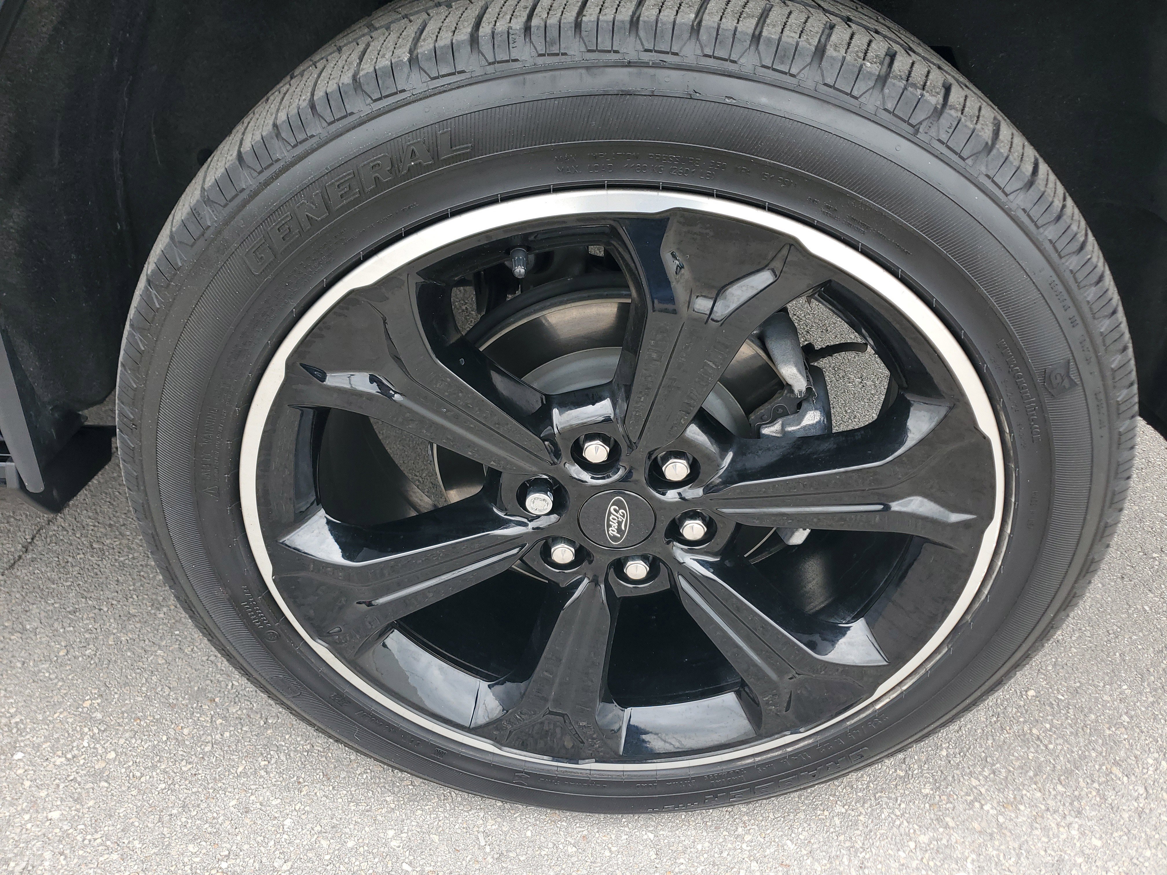 Certified 2023 Ford Expedition Limited image 30