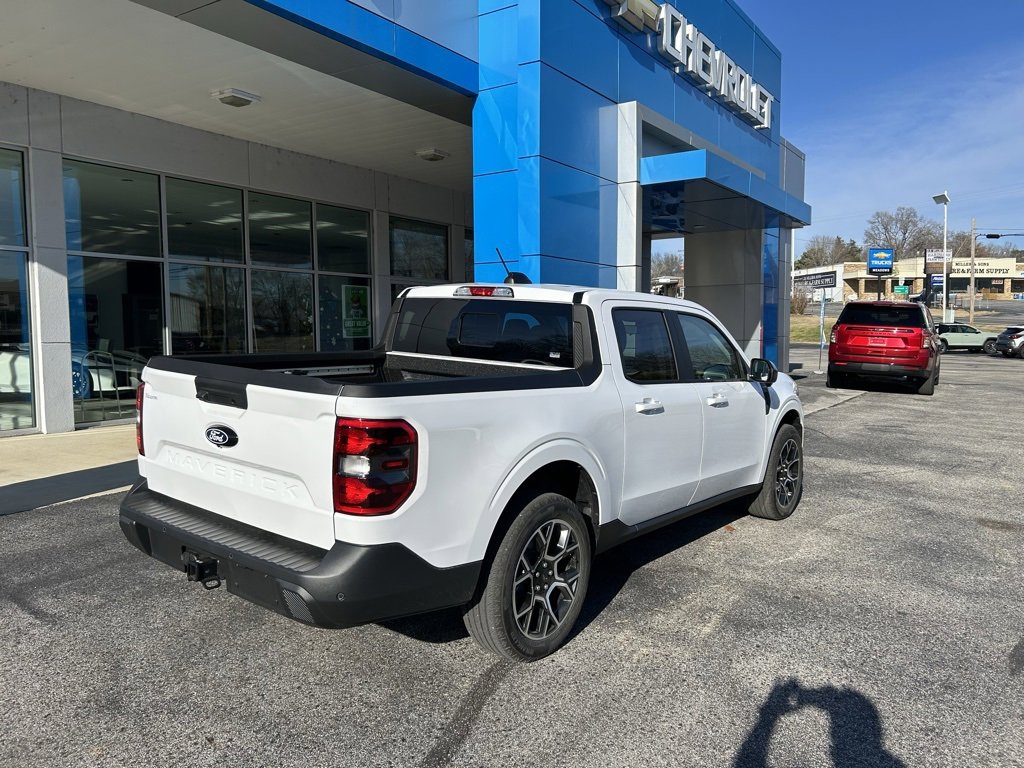 Used 2025 Ford Maverick Lariat w/ 4K Tow Package image 3