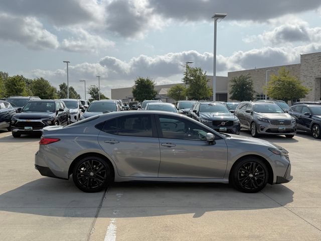 Used 2026 Toyota Camry SE w/ Convenience Package FWD image 5