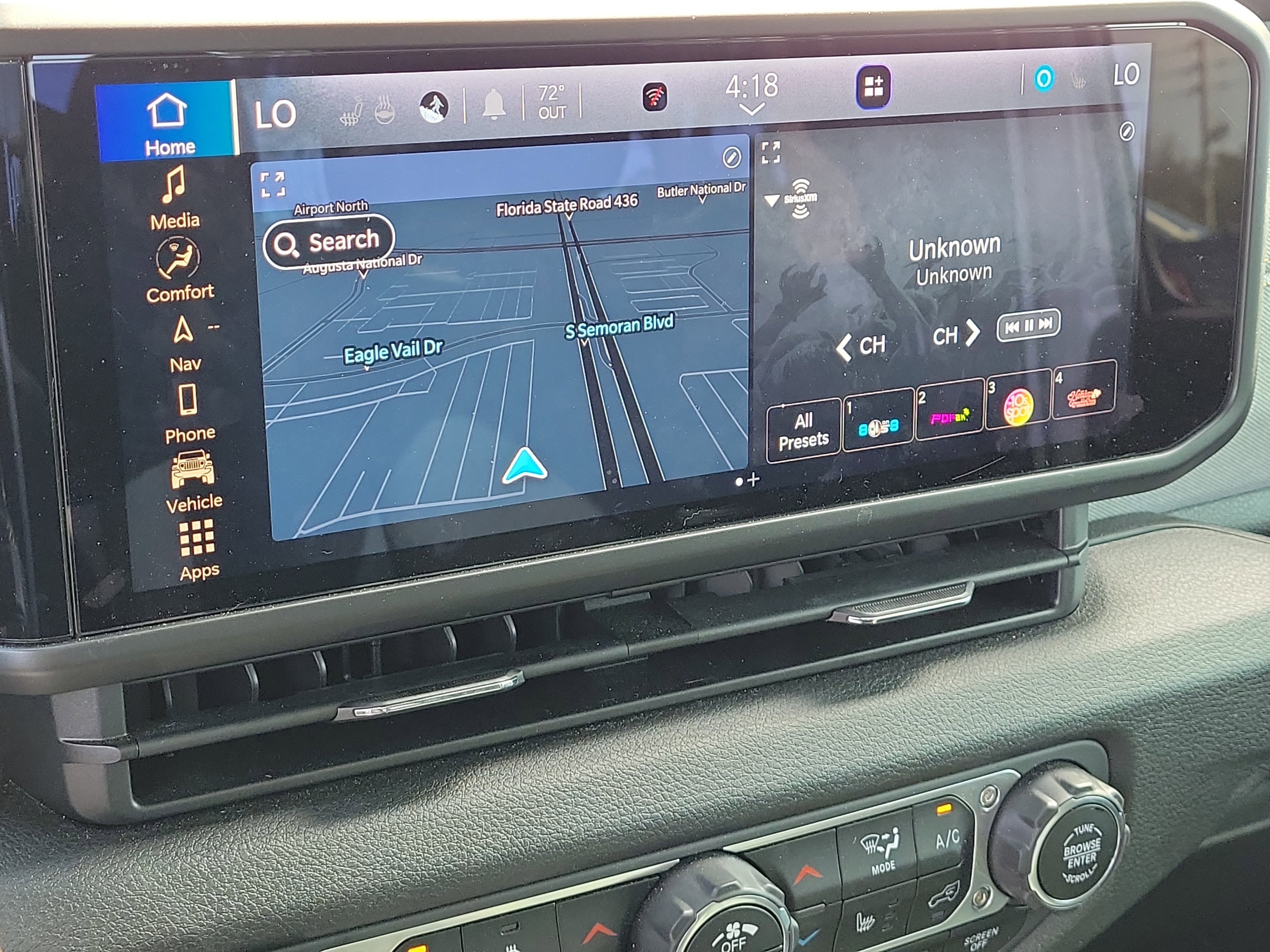 Used 2024 Jeep Gladiator Willys image 25