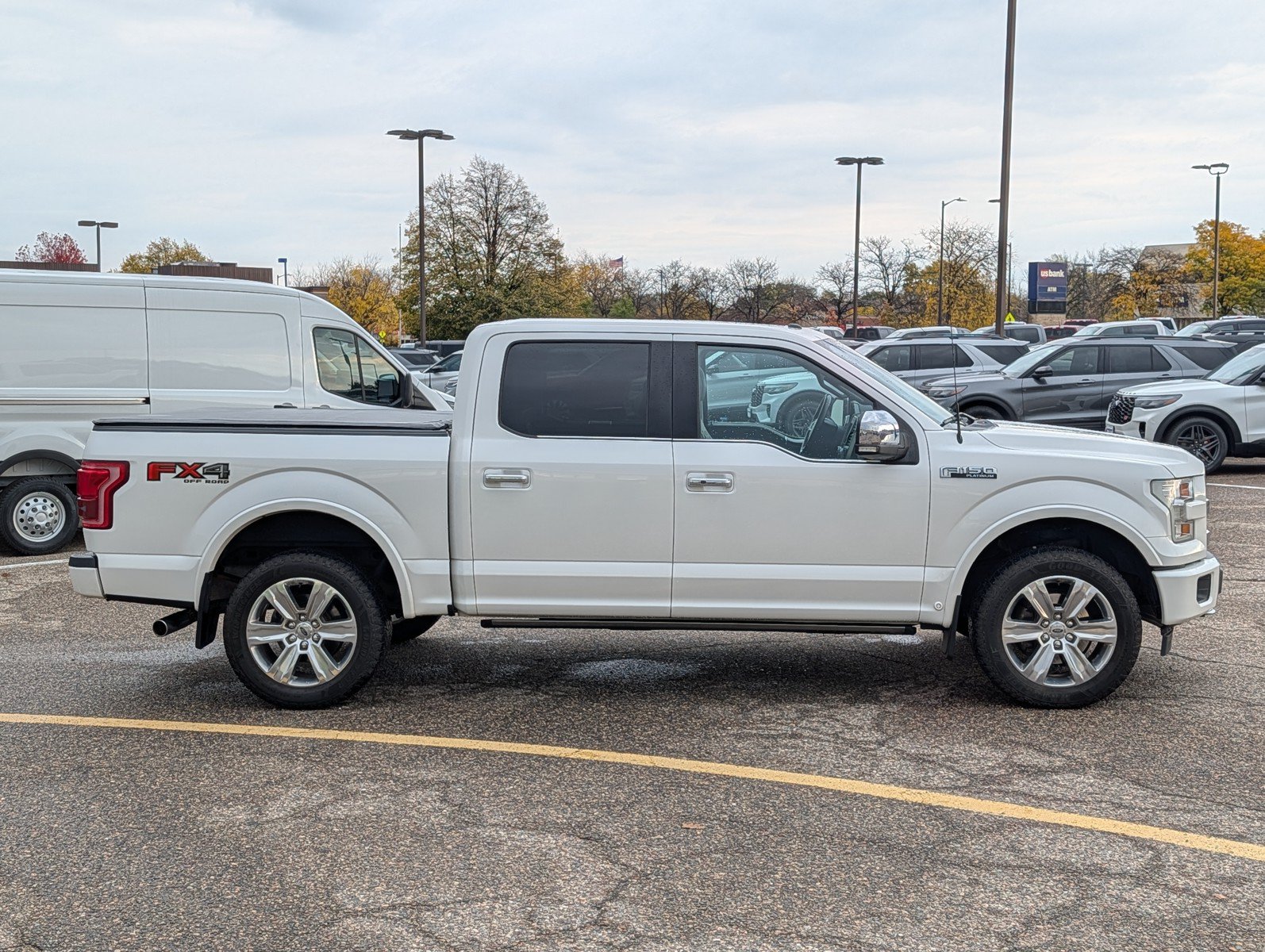 Used 2017 Ford F150 Platinum w/ Equipment Group 701A Luxury AWD/4WD image 6