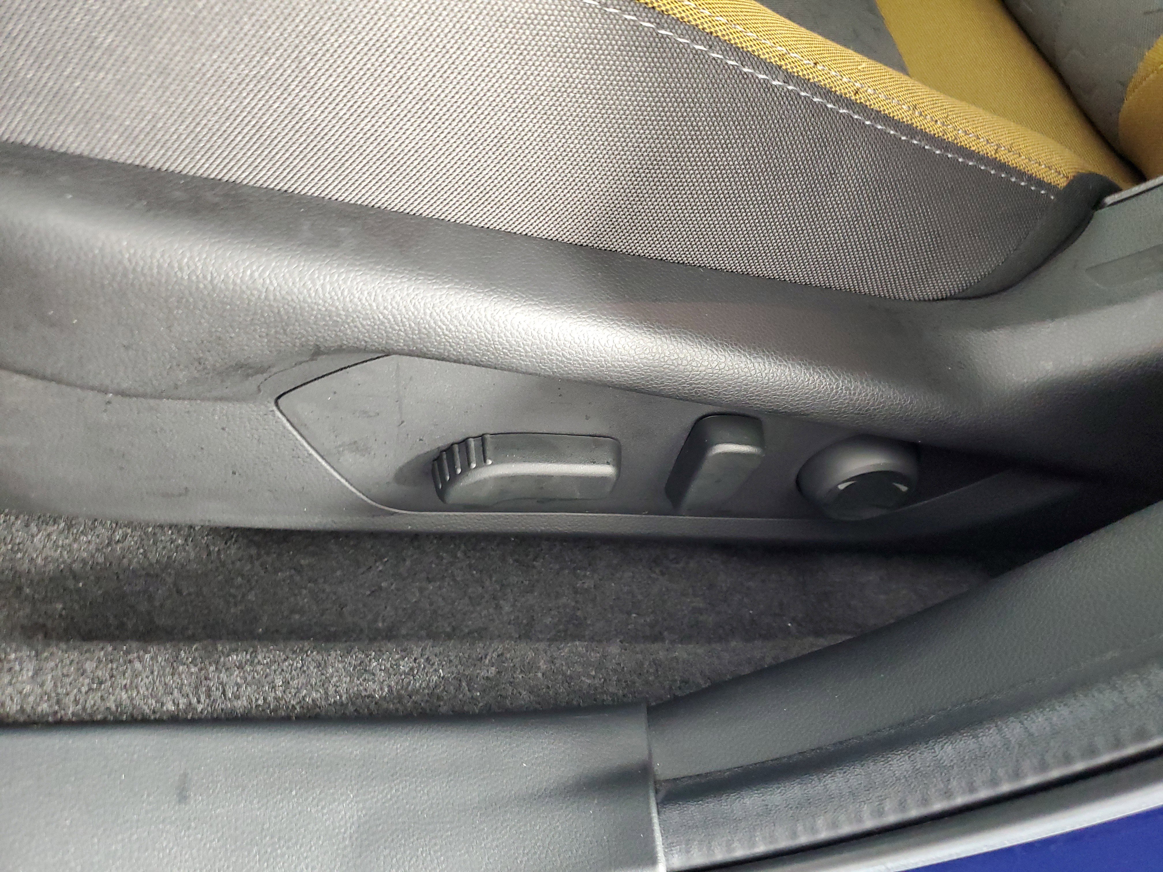 Used 2025 Subaru Crosstrek 2.5i Sport w/ Crosstrek Mirror Package image 30