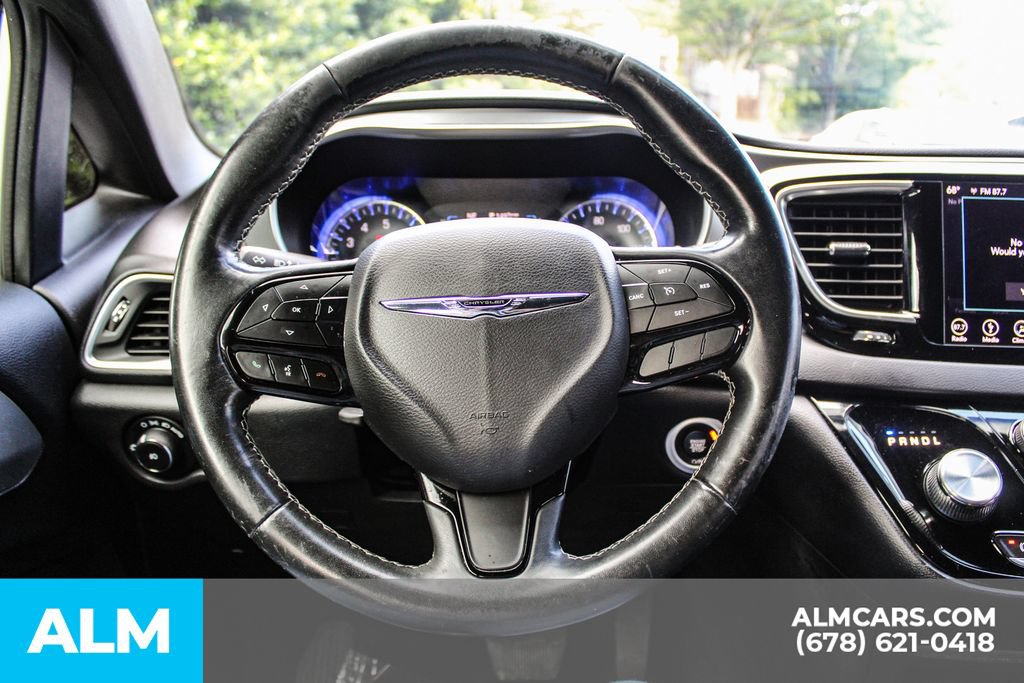 Used 2019 Chrysler Pacifica Touring Plus w/ S Appearance Package FWD image 24