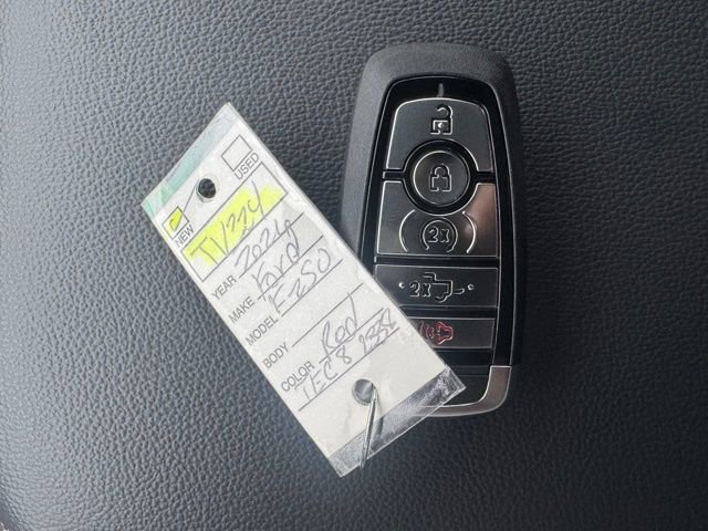 New 2026 Ford F250 Lariat w/ Lariat Premium Package image 30