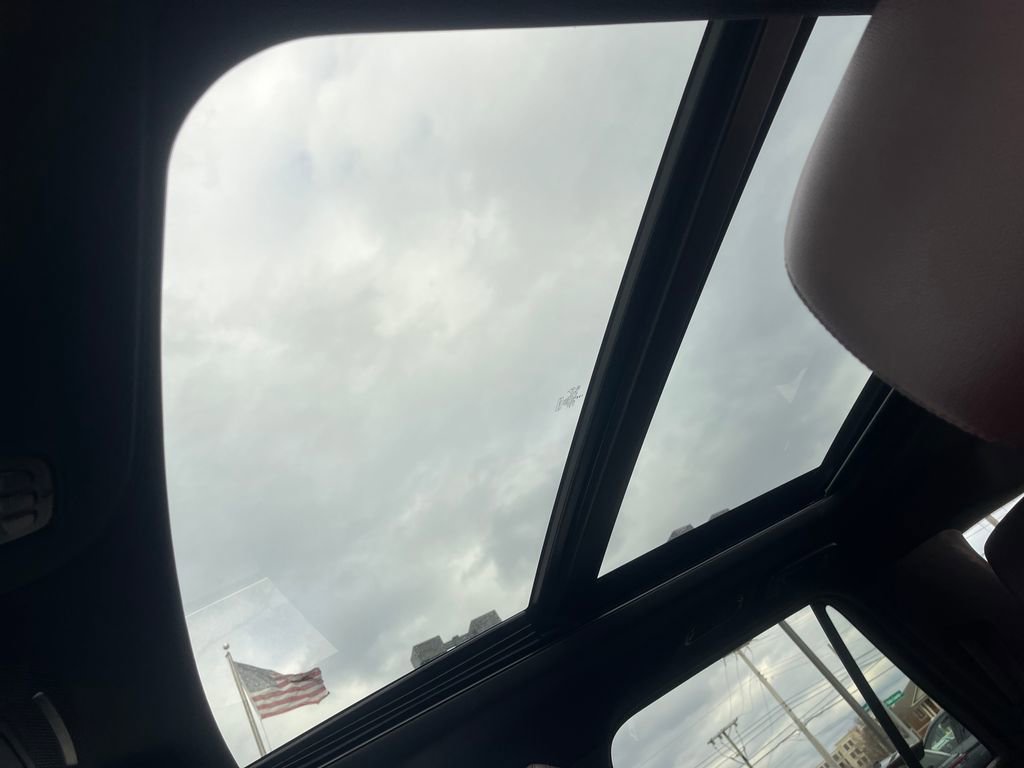 Used 2023 Ford Expedition Max Limited image 23