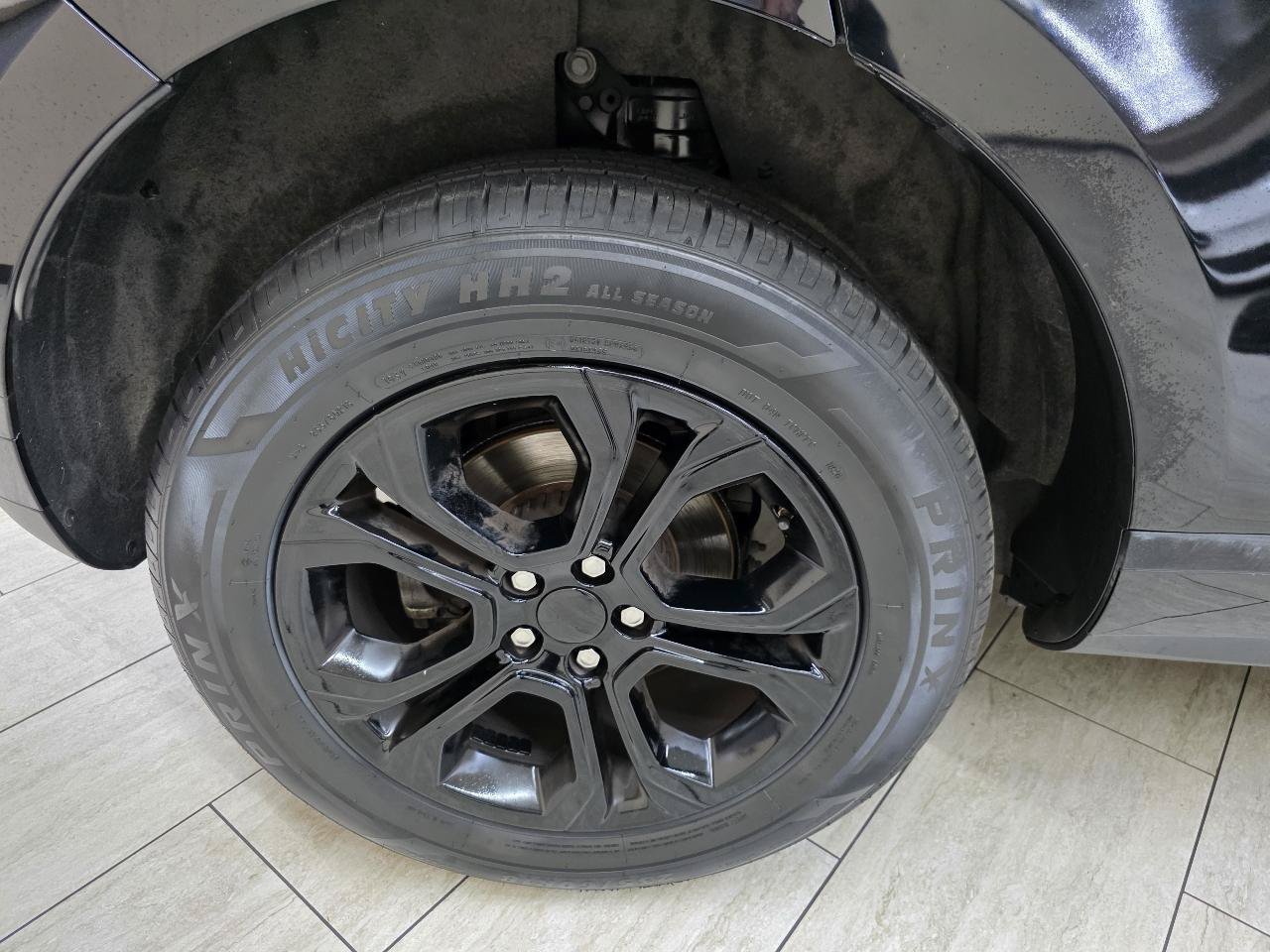 Used 2020 Land Rover Range Rover Evoque S AWD/4WD image 41