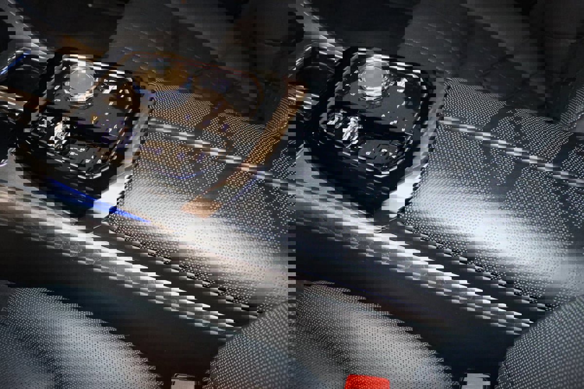 Used 2023 BMW 760i xDrive image 42