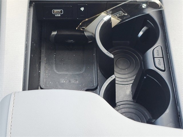 Certified 2022 Hyundai Palisade SEL w/ 8P Bench Seat Package image 19