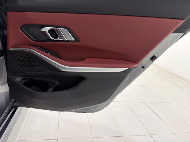 Certified 2023 BMW 330i xDrive Sedan w/ Premium Package AWD/4WD image 21
