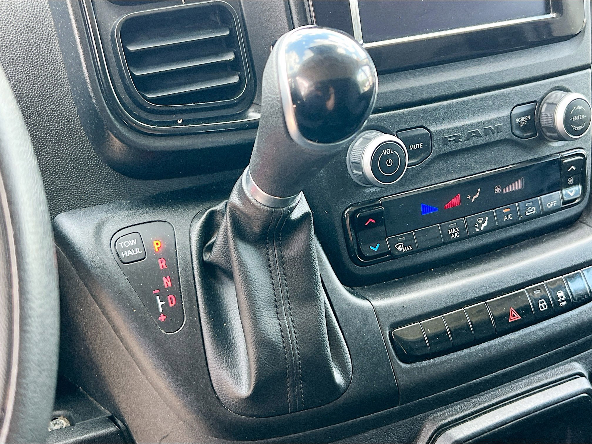 Used 2023 RAM ProMaster 3500 image 25