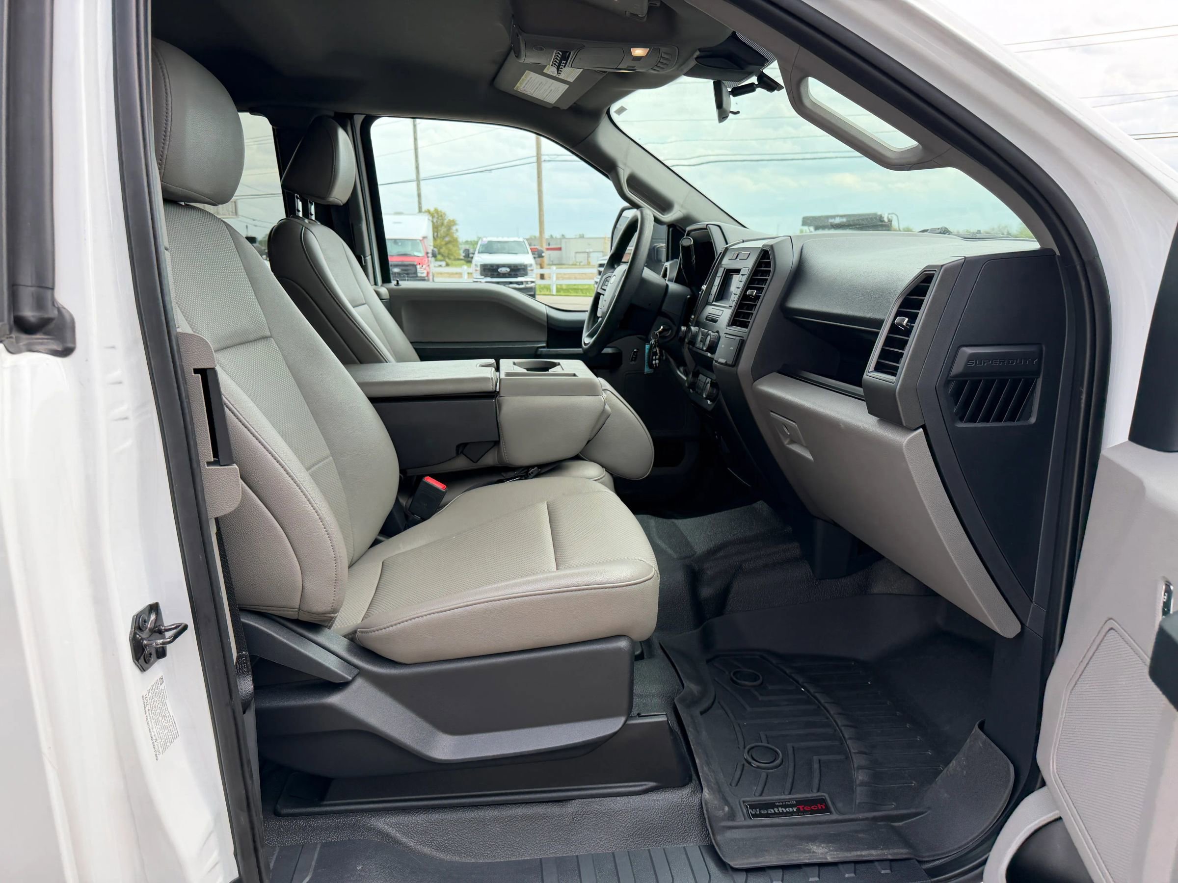 Used 2022 Ford F350 XL w/ Power Equipment Group AWD/4WD image 31