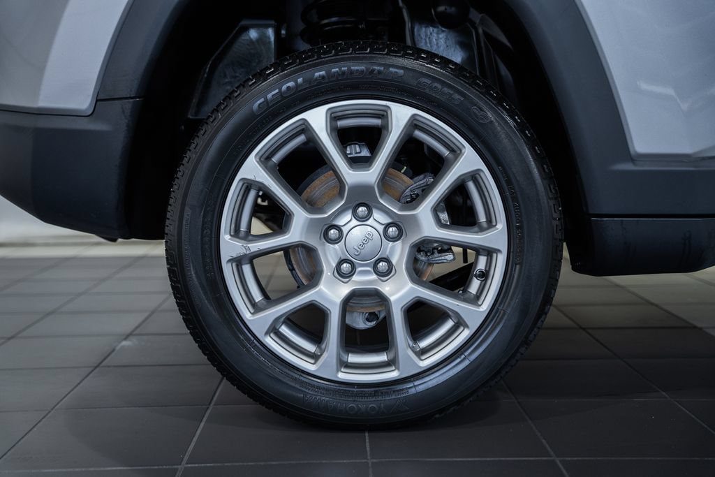 Certified 2022 Jeep Compass Latitude AWD/4WD image 13