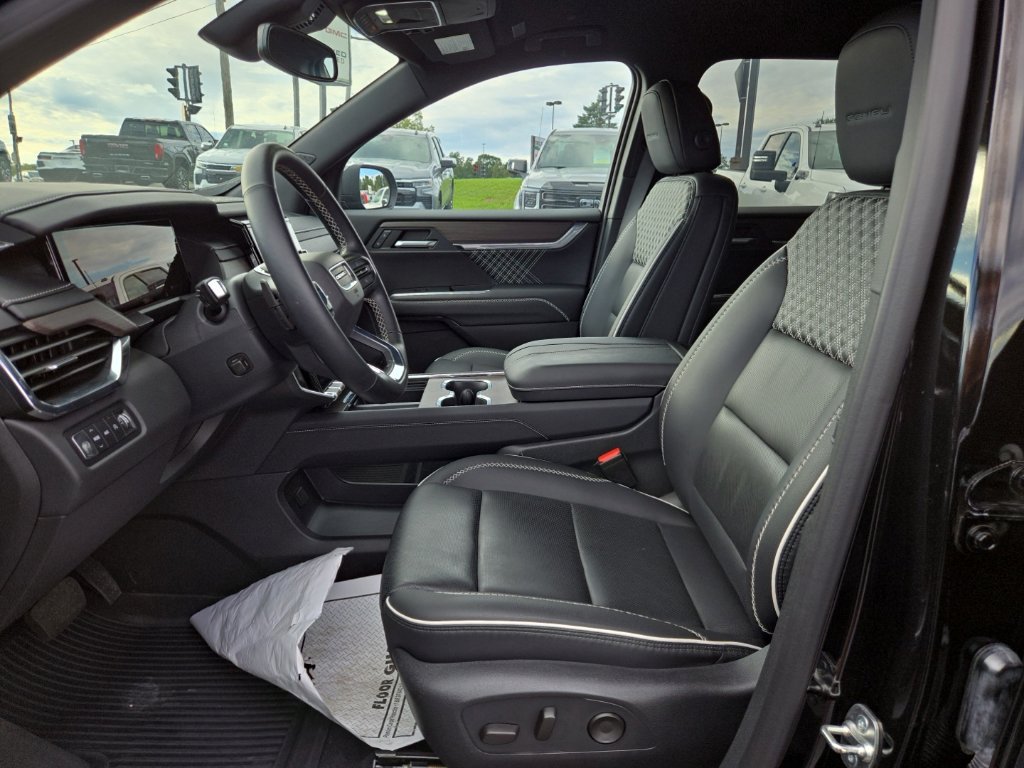 Used 2024 GMC Acadia Denali w/ LPO, Floor Liner Package AWD/4WD image 17