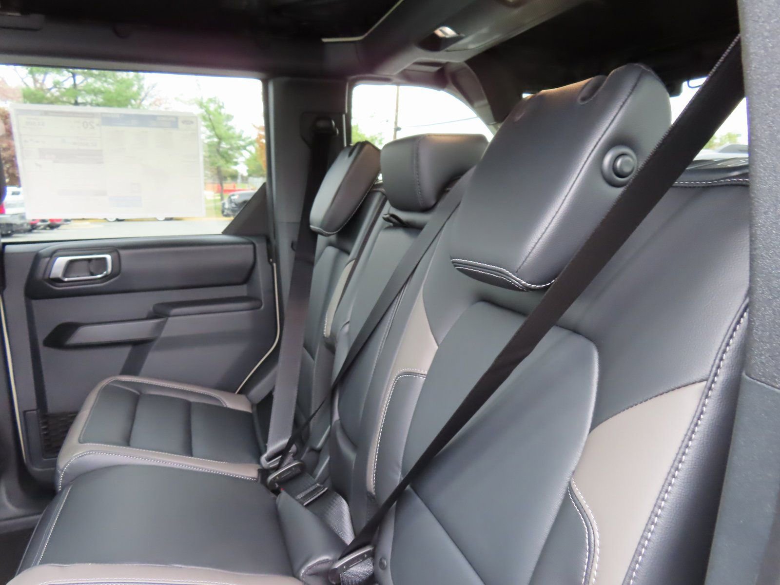 New 2025 Ford Bronco Outer Banks image 19